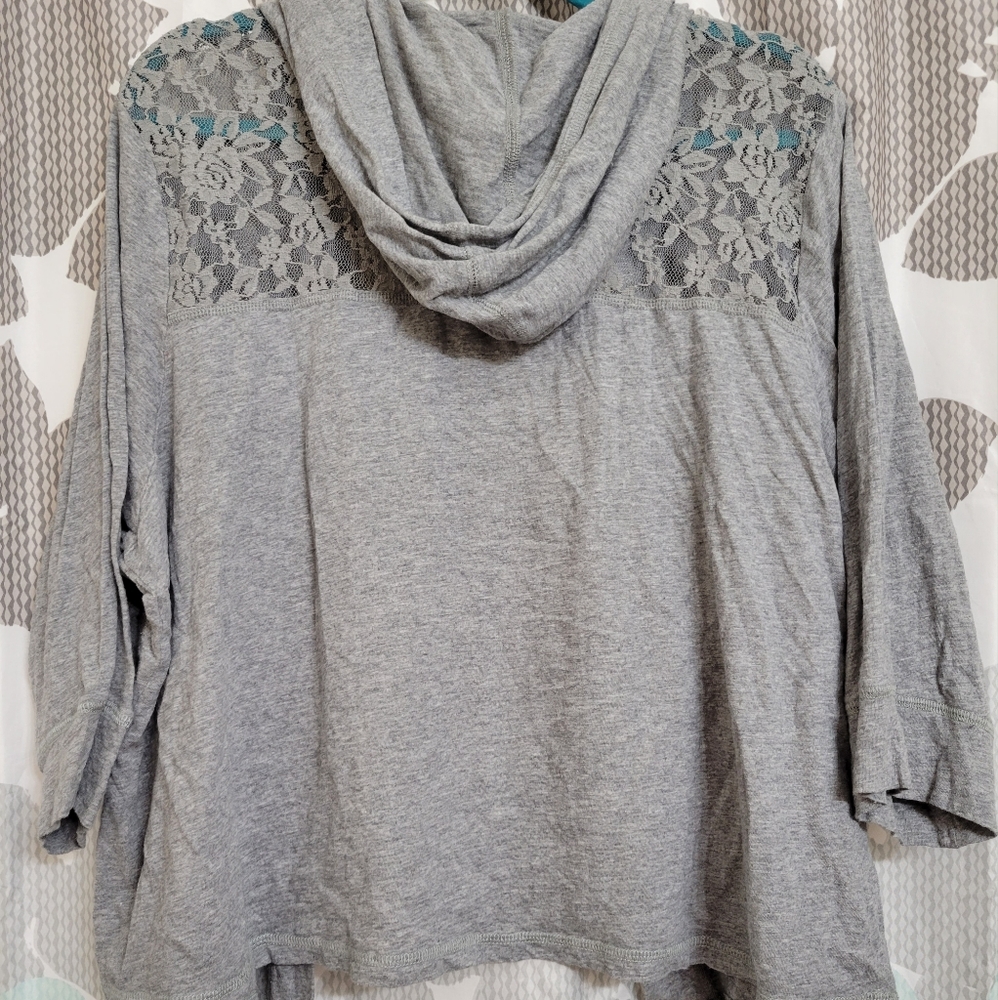 Cardigan with lace